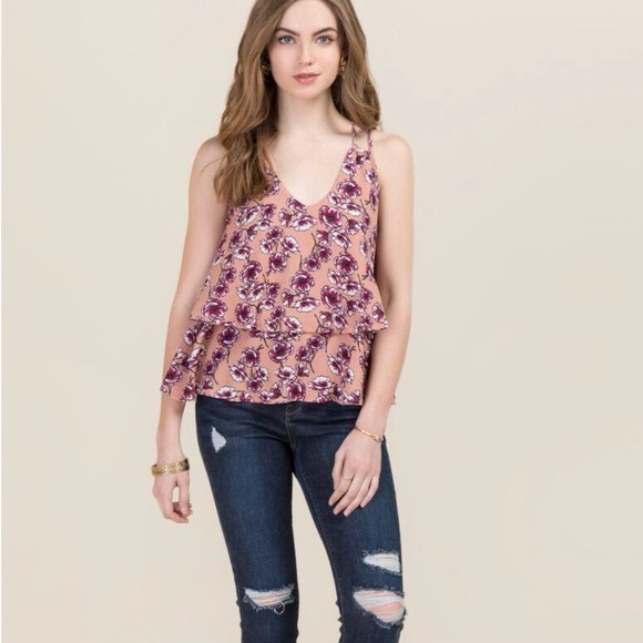 Francesca's Collections Tops - Francesca’s Collection-Braelynn Floral Blouse